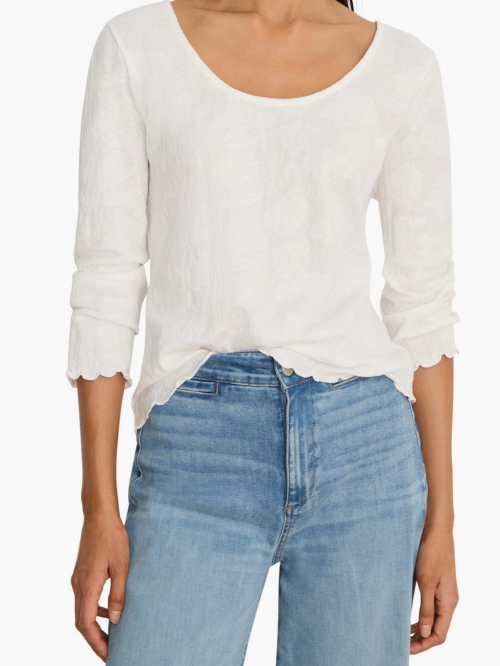 NIC+ZOE White Scoop-Neck Scallop Hem Long Sleeve Top